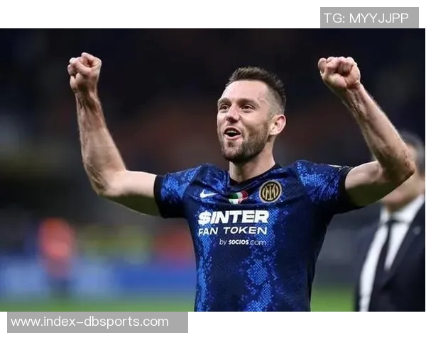 巴萨冬窗中卫引援目标分析奥塔门迪与德弗里成热门人选