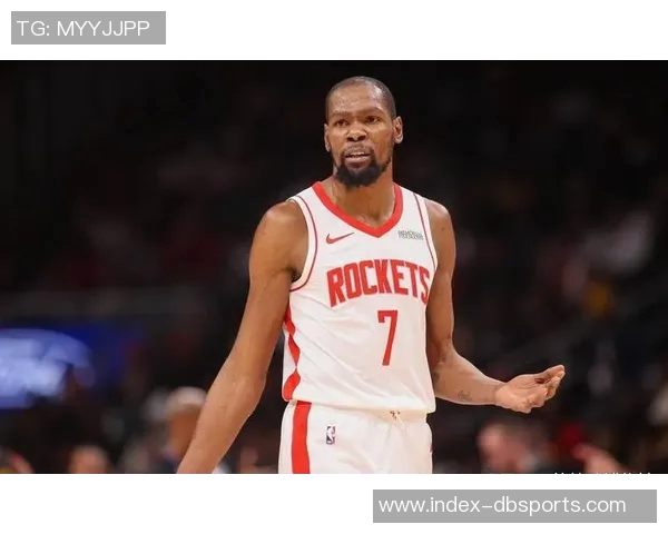 杜兰特首节火力全开半场高效表现助球队领先17分4板1助2帽展现全面能力